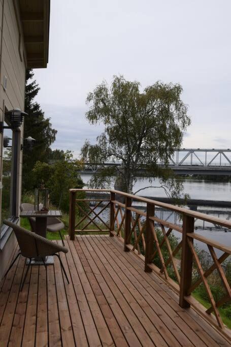 Riverside Villa *